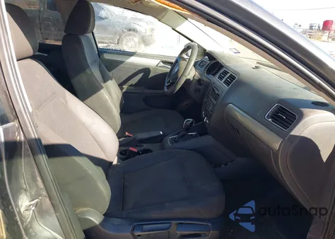 2015 Volkswagen Jetta 1.8T Se from USA, damaged, VIN 3VWD17AJ1FM290928